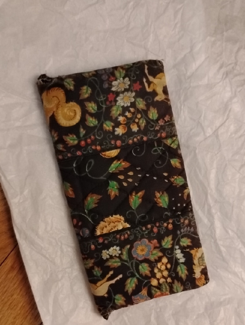 Vera Bradley Designs Checkbook Cover. Tavern On The Green Pattern. - Picture 2 of 9